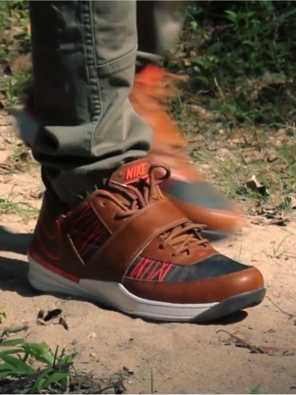 Nike Zoom Revis TXT EXT Brown Camo Orange  Athletic Sneaker Sz 11